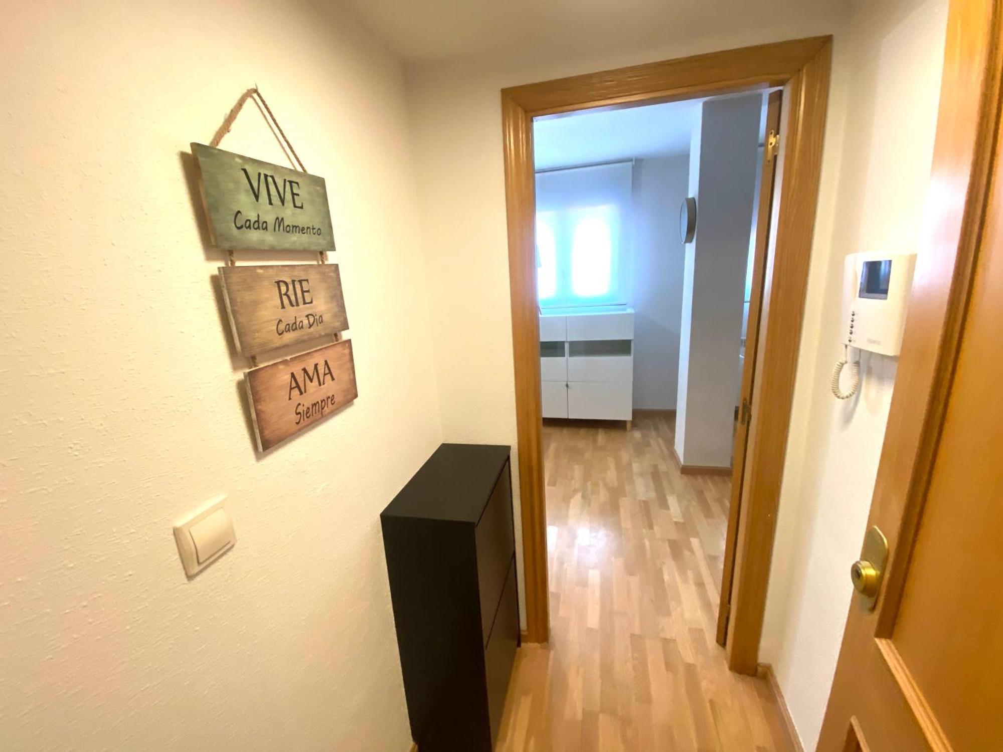 Apartamento Centrico Con Garaje Хака Экстерьер фото